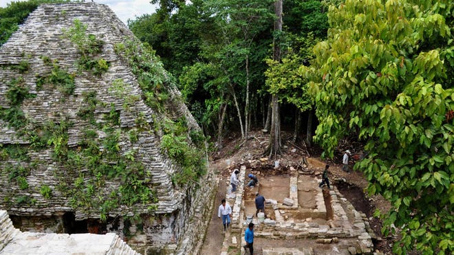 palacio maya first.jpg